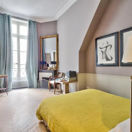 De Standing 4 Etoiles Sur L'ile Saint-louis By Weekome *